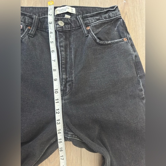 Abercrombie & Fitch Dark Gray Denim Jeans 🖤🐼 - Picture 6 of 9